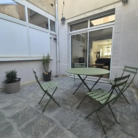 Hambourg, 10 Pers, Spacieux, Elegant, Moderne Holiday home Reims
